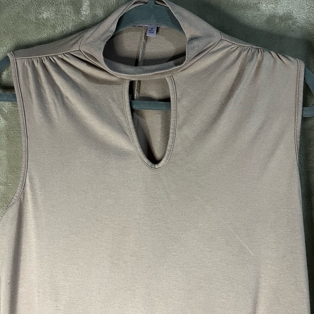 JENNIFER LOPEZ SLEEVELESS BLOUSE - Picture 2 of 9